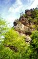 Скальные стены Гуамского ущелья .