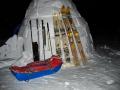 «ИГЛУ»-домик из снега.